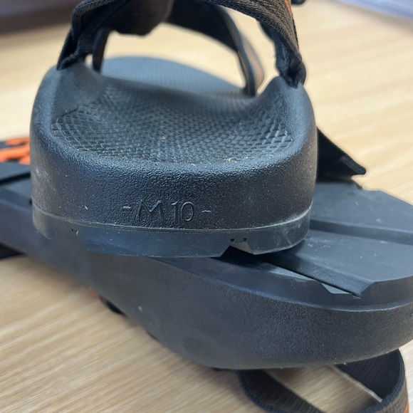 Chaco men’s sandals - Picture 3 of 6